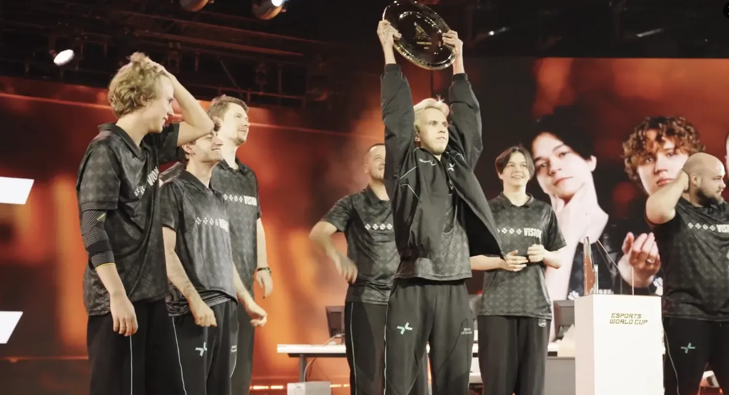 8 trophy lift.webp