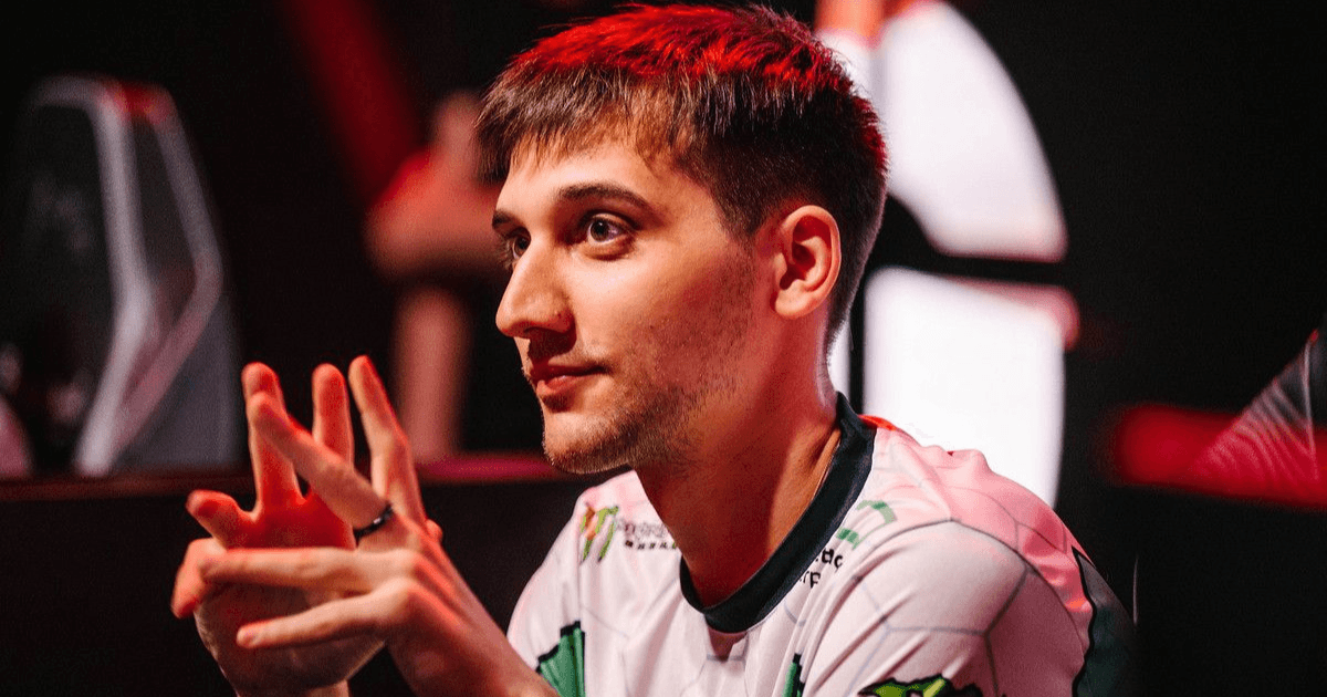 Arteezy Curse Dota 2